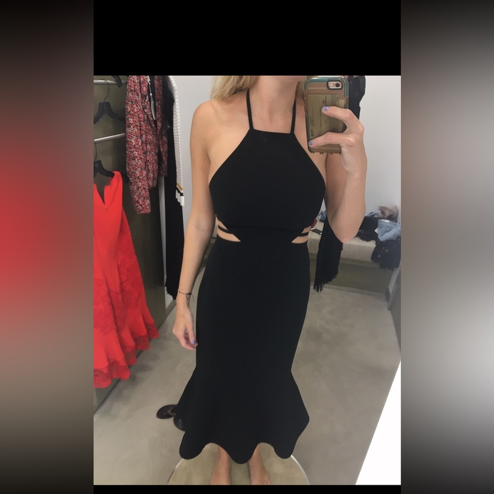 Perfect cinq a sept cocktail /black tie dress, flattering and sexy